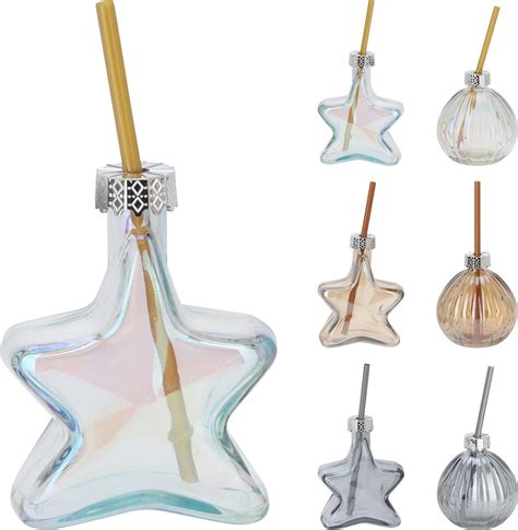 Nuotrauka su įvairių spalvų ir formų celiozijų žiedynais