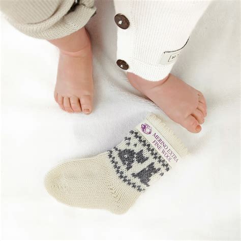 Nykštukinis karklas su pilkais „kačiukais“