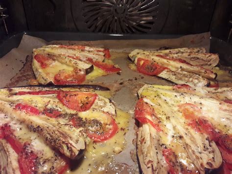 nuotrauka su makaronų apkepu orkaitėje, lydantis sūris