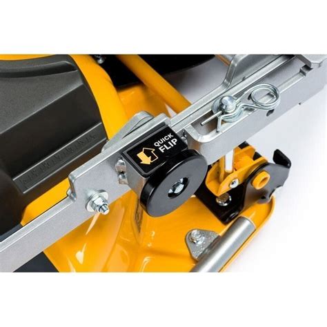 Stiga Park 700 Wx traktorius su priekyje sumontuota pjovimo deka