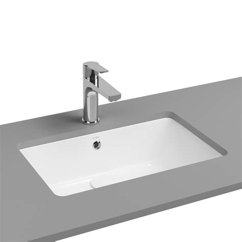 Kaktuso laistymas iš apačios