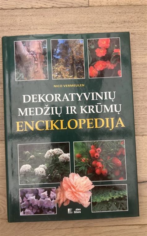 Įvairių rūšių medžių ir krūmų nuotraukų koliažas