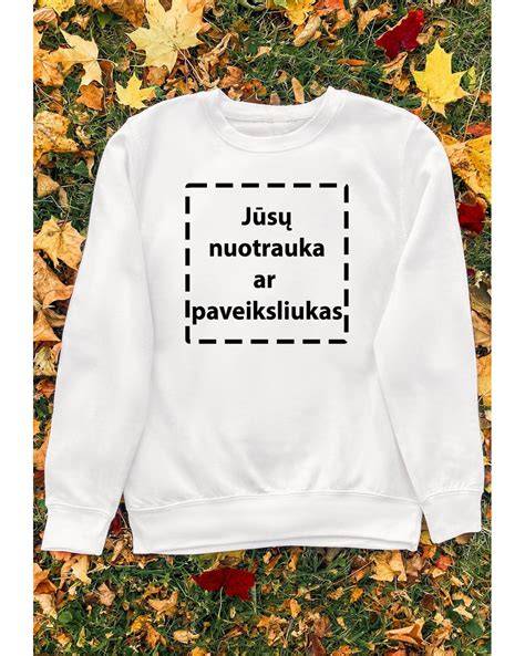 nuotrauka su supjaustytomis ingredientų krūtinėlėmis