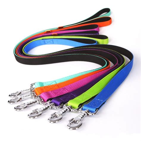 Įvairių tipų pavadėliai šunims