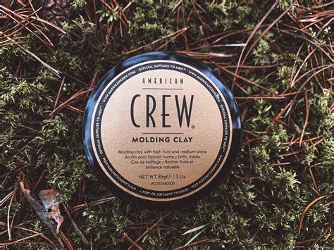 Gražgarstės lapų nuotrauka, iliustruojanti jų formą ir tekstūrą.